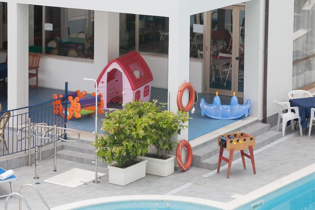 Sporting Hotel Gabicce Mare Exterior photo